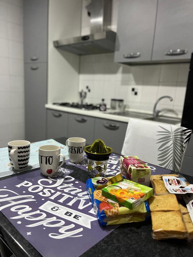 Lacasinadisofisa Apartment Наполи Екстериор снимка